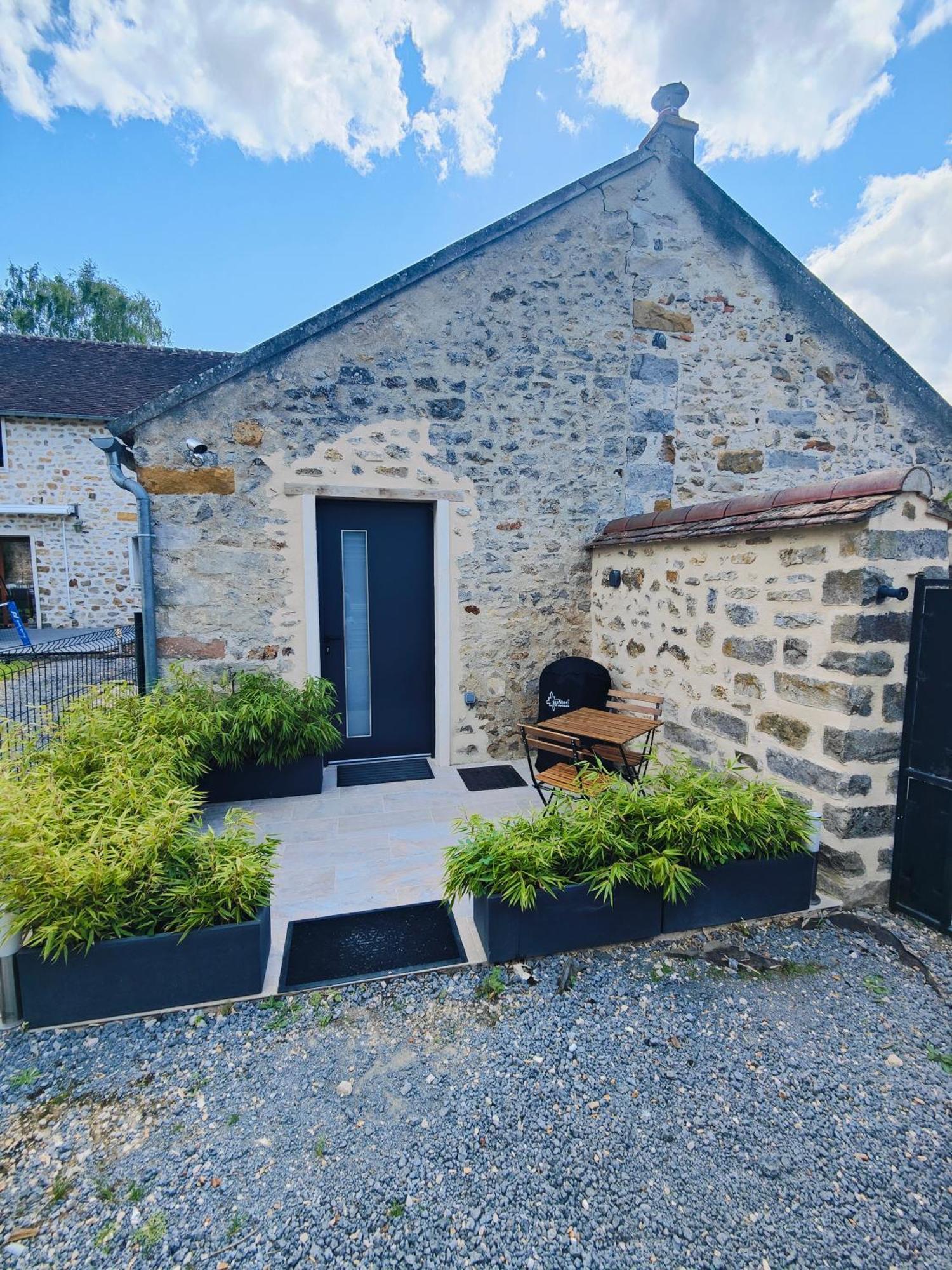 Maisonette Proche De Fontainebleau Ville-Saint-Jacques Exterior photo
